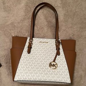 Michael Kors Zip top Tote
